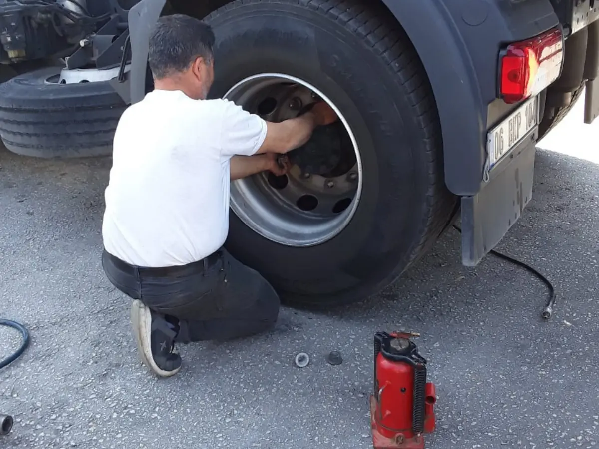 Yalvaç Oto Lastikçi